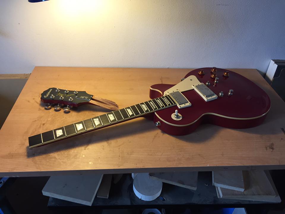 Riparazioni-chitarre-liuteria-cocopelli