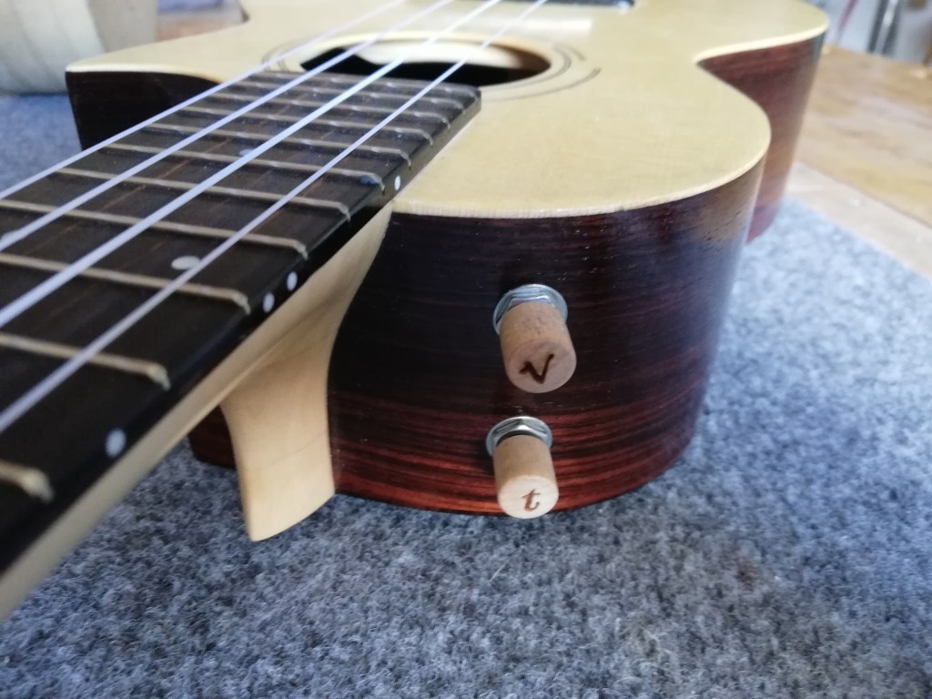 personalizzazioni-chitarre-liuteria-cocopelli