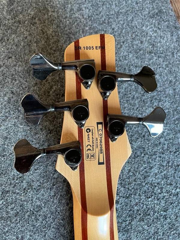 Ibanez Prestige SR1005EFM basso 5 corde palette back view