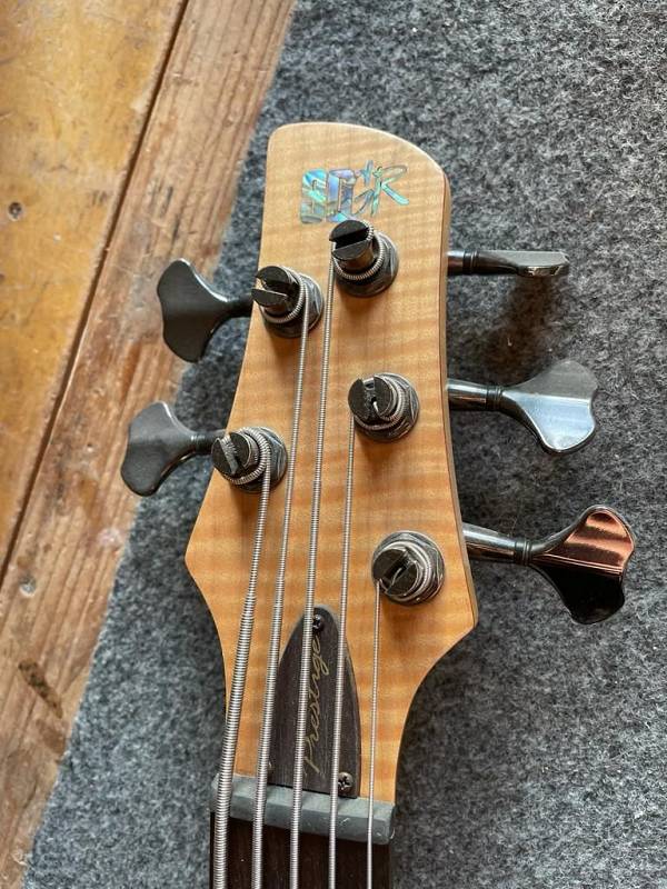 Ibanez Prestige SR1005EFM basso 5 corde palette front view